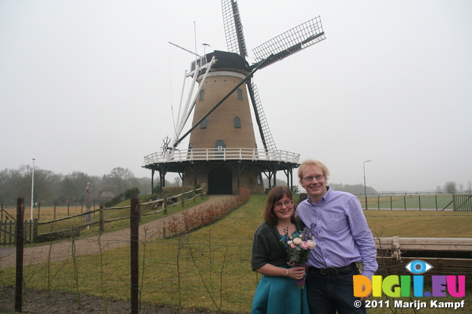 IMG_7339 Jenni and Marijn at windmill